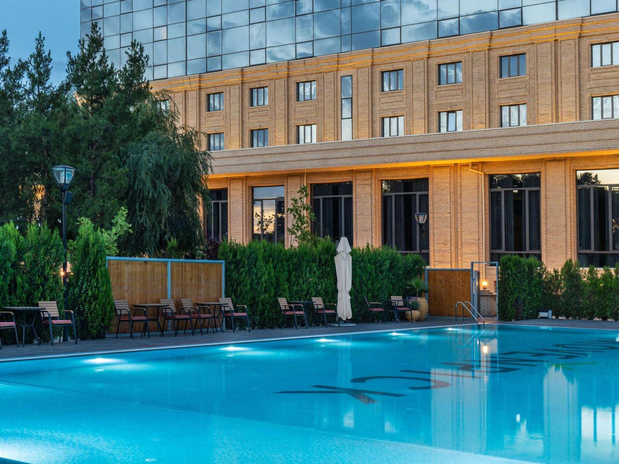 Moevenpick Самарканд Экстерьер фото
