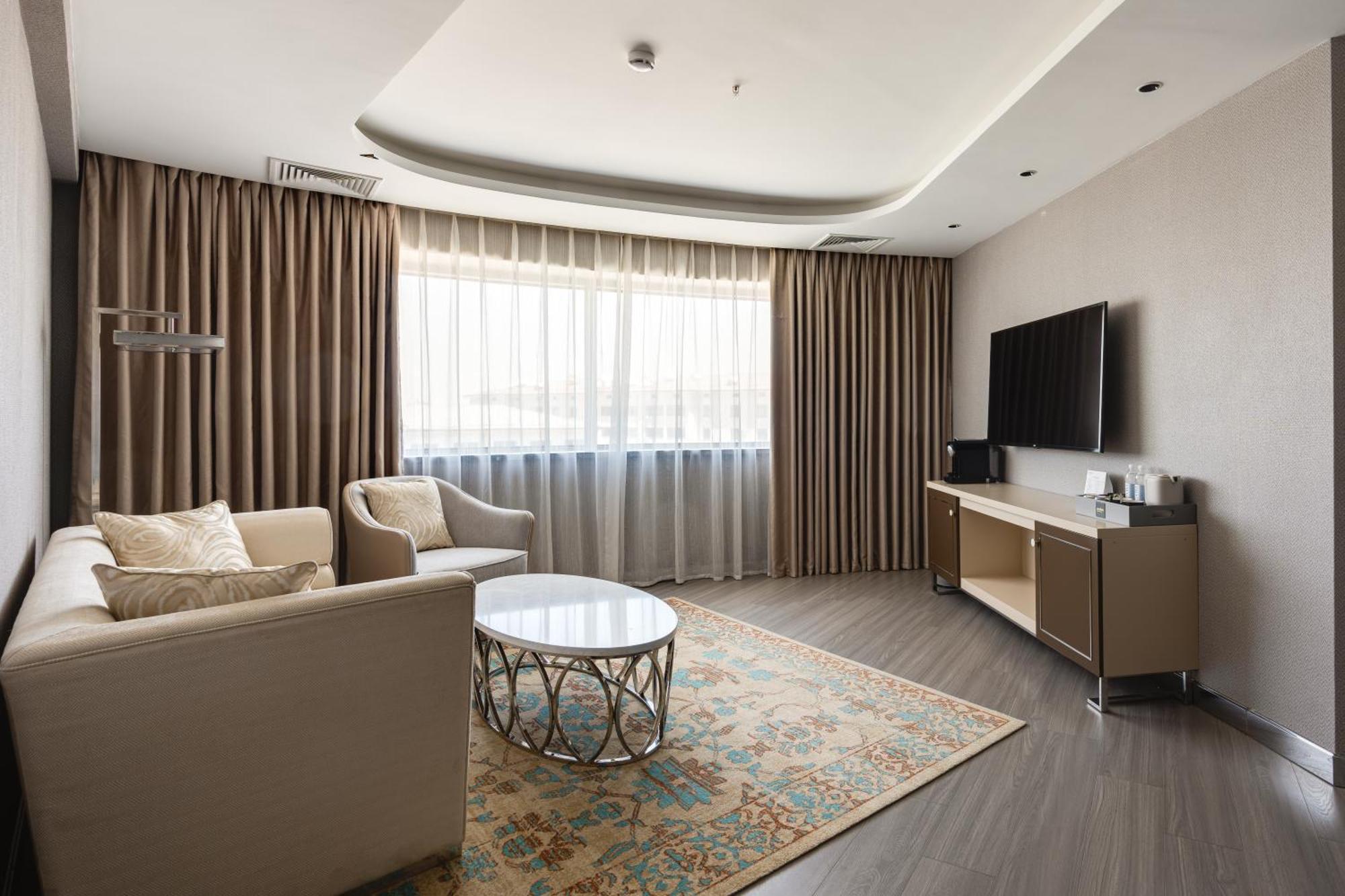Moevenpick Самарканд Экстерьер фото